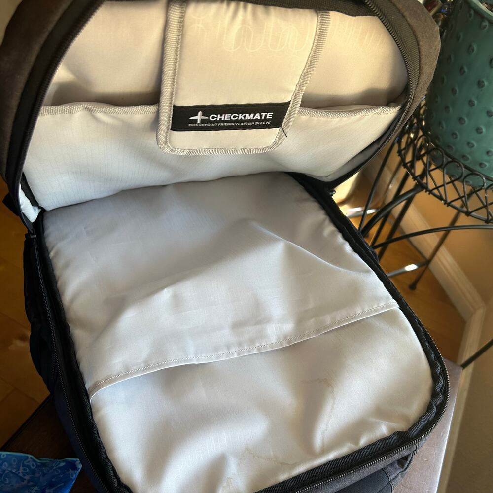 elleven Rutter TSA 17" Computer Backpack - Black - Picture 10 of 13